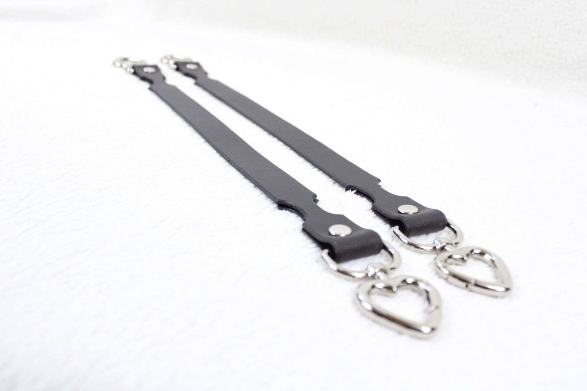 BDSM Restraint Connector Set Marble Olive Leather with Heart Rings