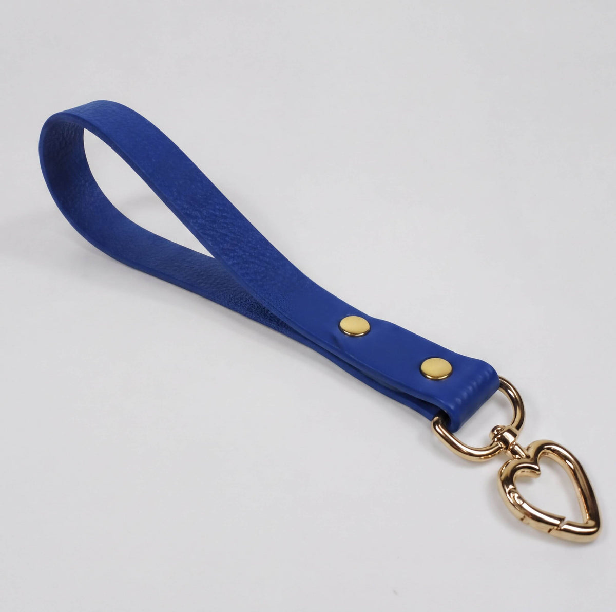 Violet Mini BDSM Leather Leash – Heart Snap Hook Bondage Lead