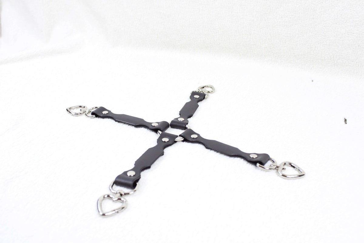BDSM Restraint Connector Set Red Leather with Heart Rings