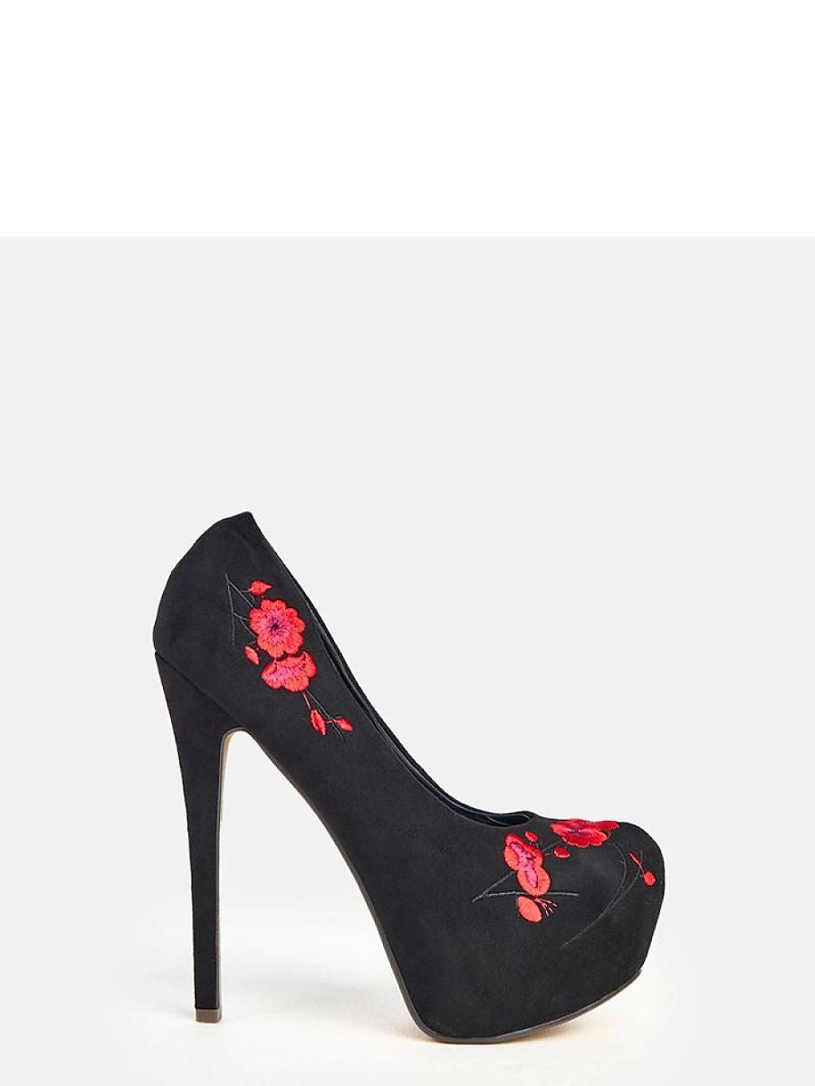 High heels model 217940